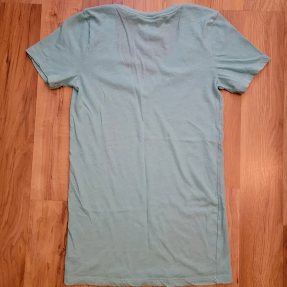 Victoria's Secret PINK Blue V-Neck Shirt - Picture 4 of 4